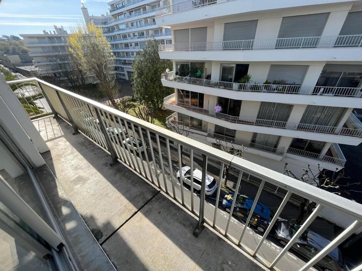 Appartement T4 Avec Parking, Balcon Et Proche Commerces A Biarritz - Fr-1-239-921 Екстер'єр фото
