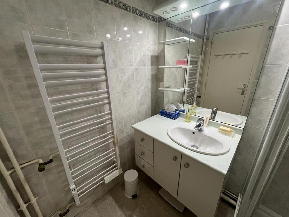 Appartement T4 Avec Parking, Balcon Et Proche Commerces A Biarritz - Fr-1-239-921 Екстер'єр фото